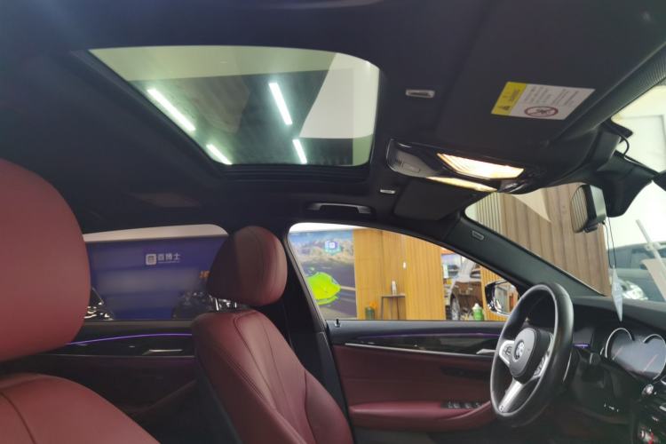 Used BMW 5 Series 2018 Restyled 530Li Leading Edition M Sport Package
