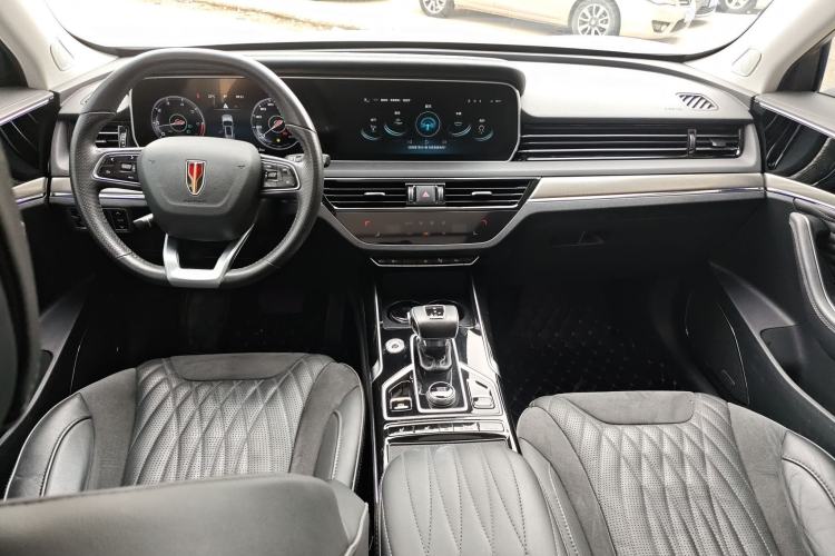 Used Hongqi HS5 2022 Revised Version 2.0T Smart Connect Flagship Edition Center Console