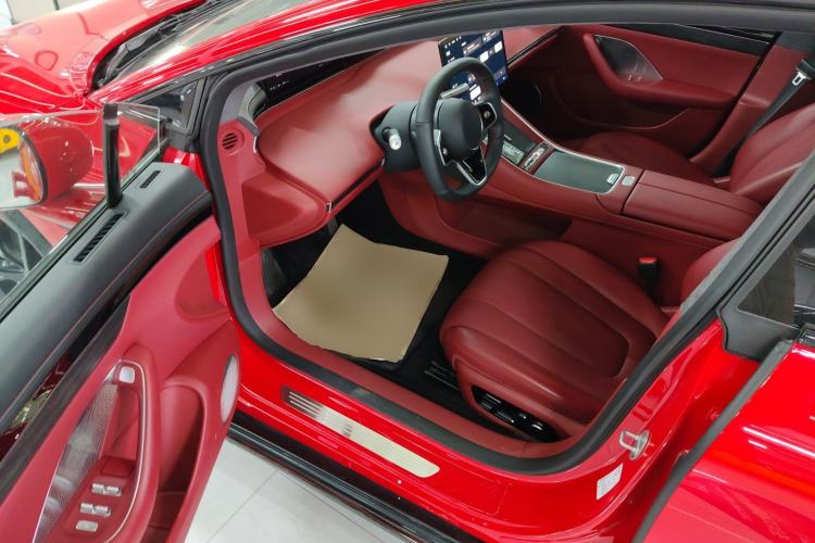 Used Hima Luxeed S7 2025 785 km Ultra