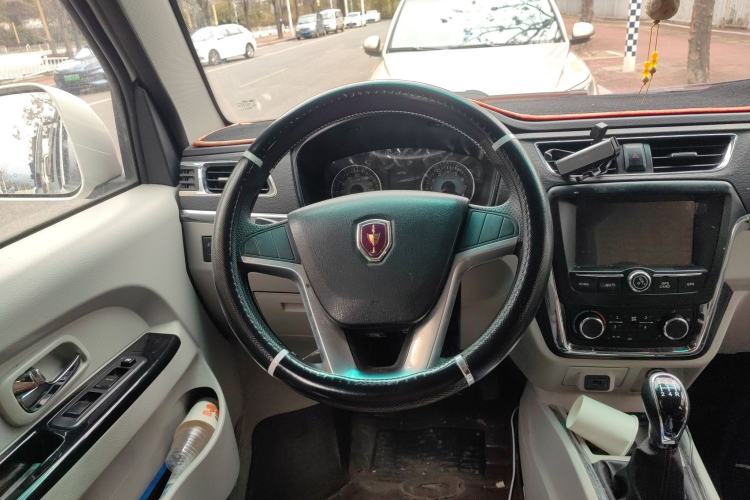 Used Jinbei New Hiace X30L 2021 1.5L Business Central Air-Conditioned Coach China VI Standard SWC15M