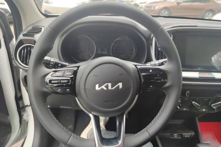 Used Kia kx1 Stonic 2021 1.4L CVT Fun Edition
