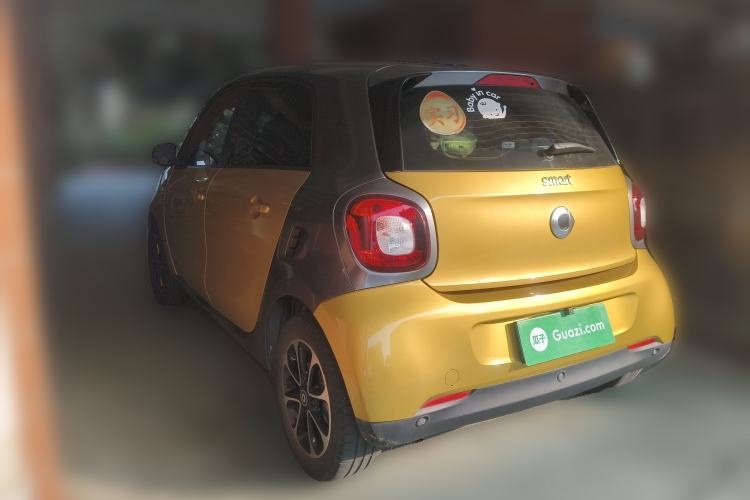 Used smart forfour 2016 1.0L 52 kW Passion Edition
