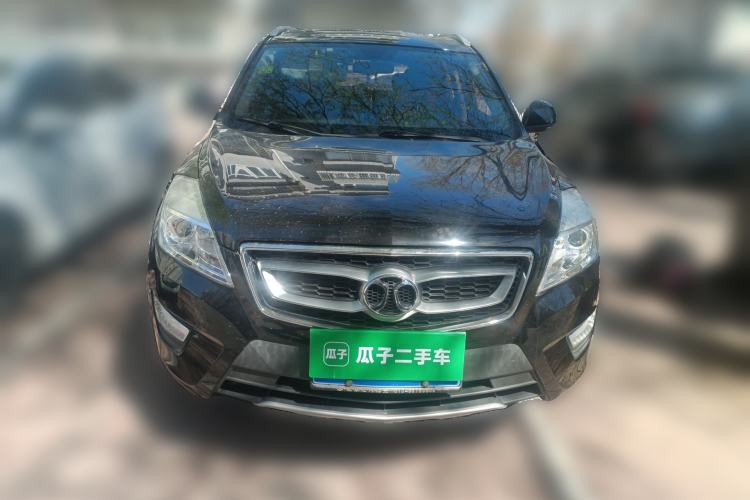 Used BAIC Senova X65 2015 2.0T Automatic Elite Model Front