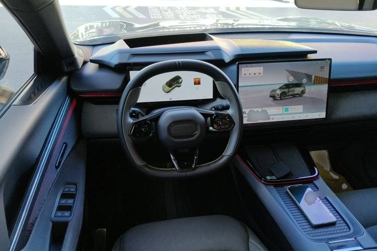 Used Lynk & Co 08 EM-P 2023 220km All-Wheel-Drive Performance Halo
