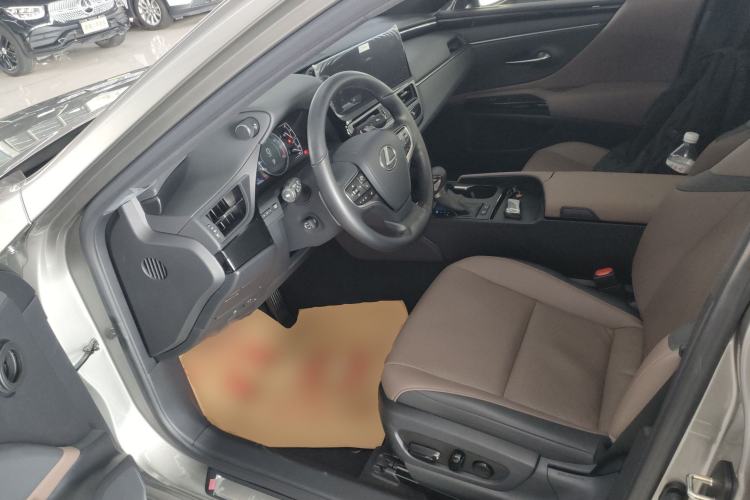 Used Lexus ES 2023 200 Excellence Edition