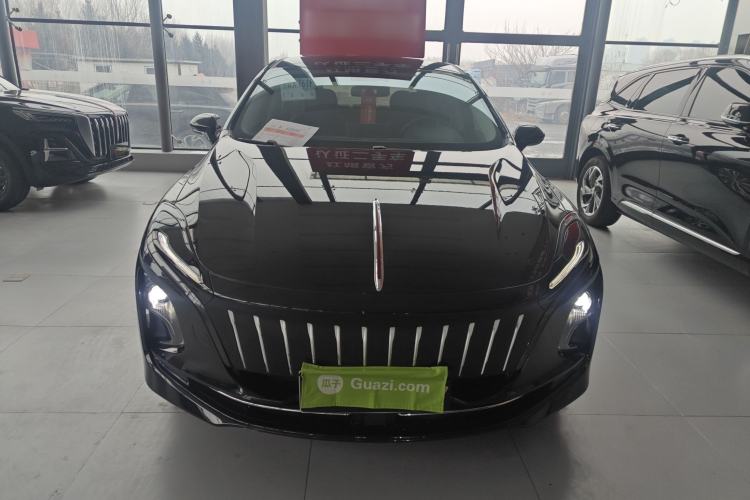 Used Hongqi E-QM5 2022 431 km Charge & Enjoy Edition
