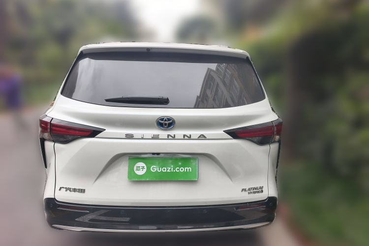 Used Toyota SIENNA 2023 2.5L Hybrid Platinum Edition Rear