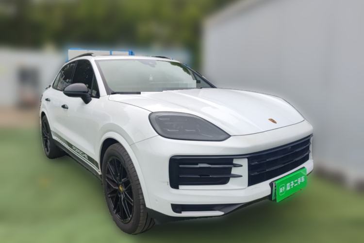 Used Porsche Cayenne E-Hybrid 2024 Cayenne E-Hybrid 2.0T Front Right 45 Deg
