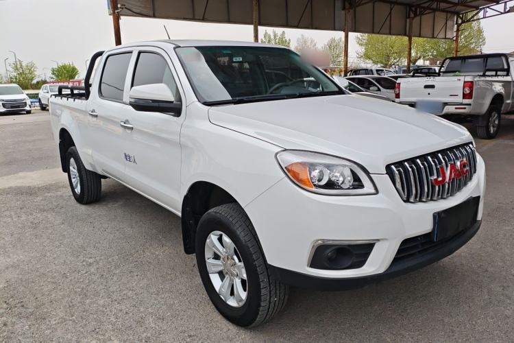 Used JAC Group T6 2022 2.0T Diesel Two-Wheel Drive Engineering Version with Long Wheelbase Exterior 1