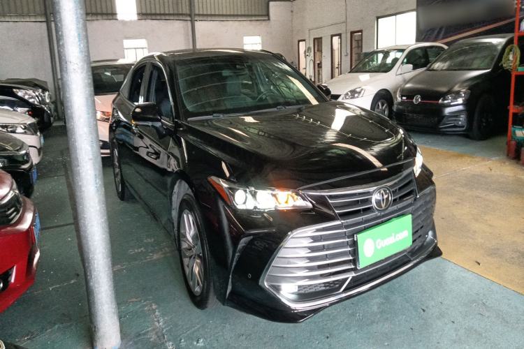 Used Toyota Avalon 2019 2.0L Luxury Edition China VI Standard Front Right 45 Deg