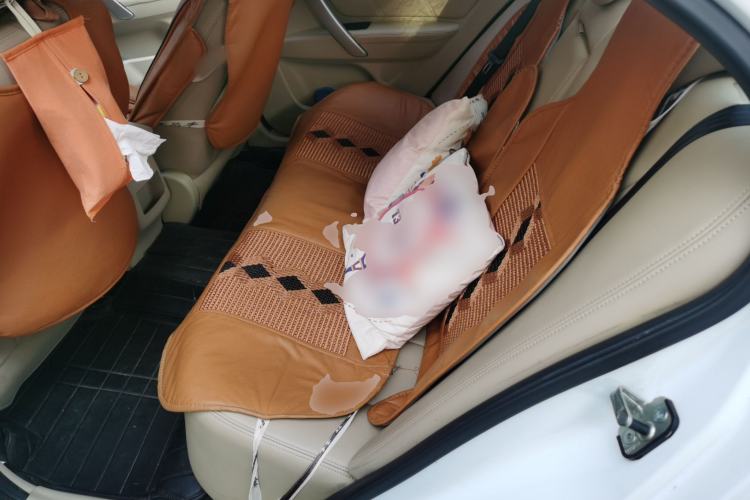 Used Geely Auto Emgrand 2017 Sedan Million Edition 1.5L Manual Fashion Model