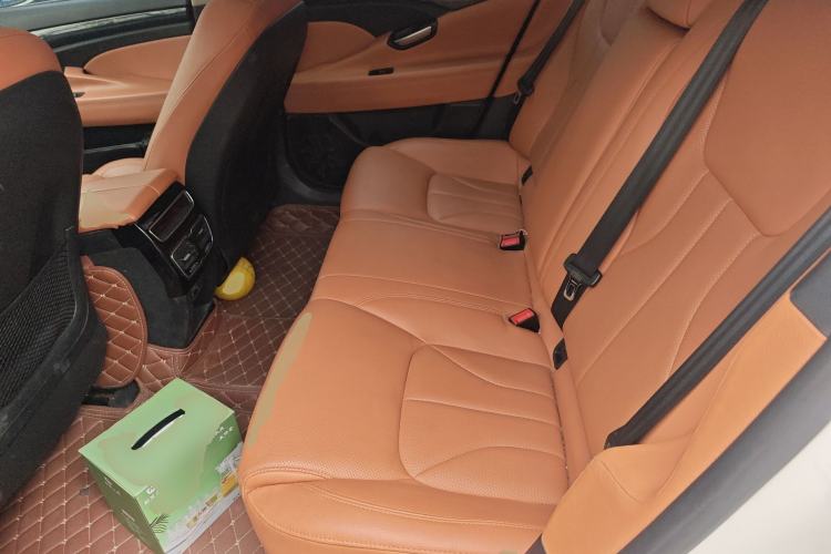 Used Geely Auto Emgrand GT 2016 1.8T Comfort Model
