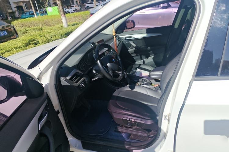 Used BMW X1 2016 sDrive18Li Fashion Model Left Front Seat