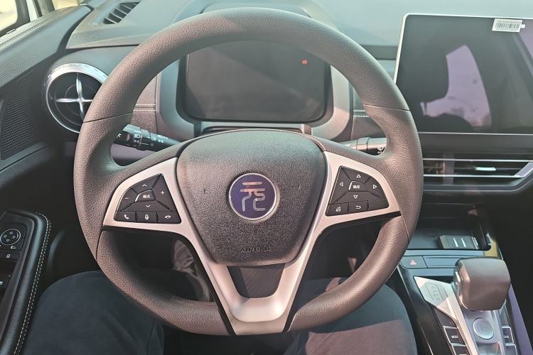 Used BYD Yuan New Energy 2019 EV535 Smart Connect Trendsetting Model