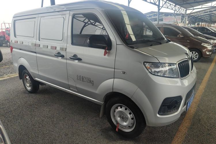 Used Jinbei Hiace X30 2023 1.5L Super-Enjoyment Van 2/5 Seats Non-Air-Conditioned Version SWC15M