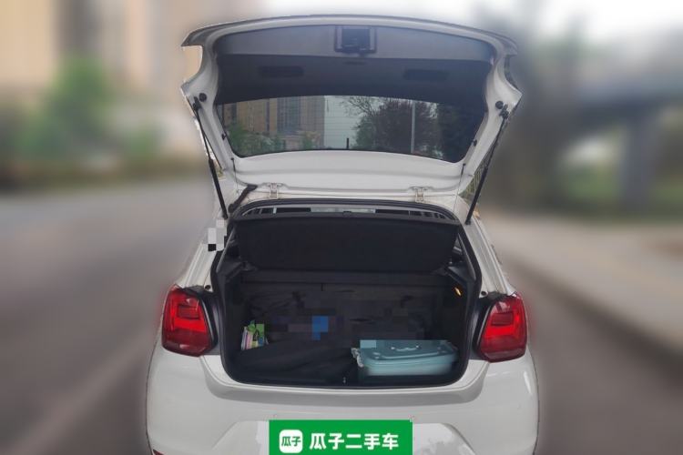 Used Volkswagen Polo 2014 1.6L Automatic Luxury Edition
