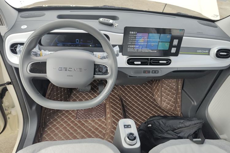 Used Geely Galaxy Panda 2025 210 km – Yuanqi Bear Center Console