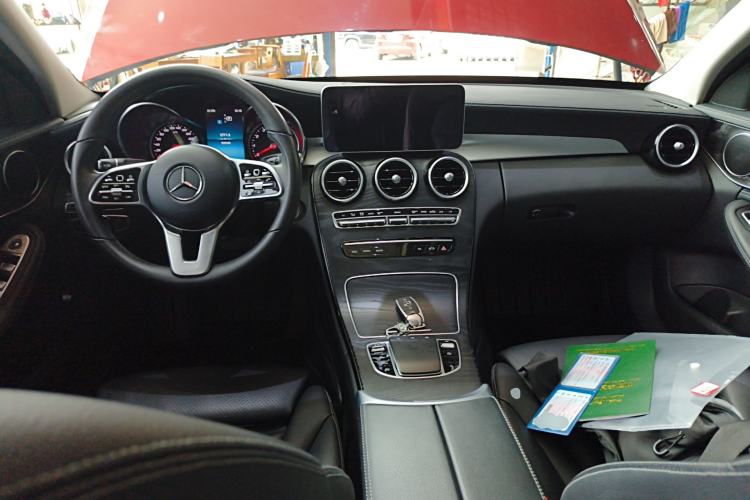 Used Mercedes-Benz C-Class 2019 C 260 L Sport Edition Center Console