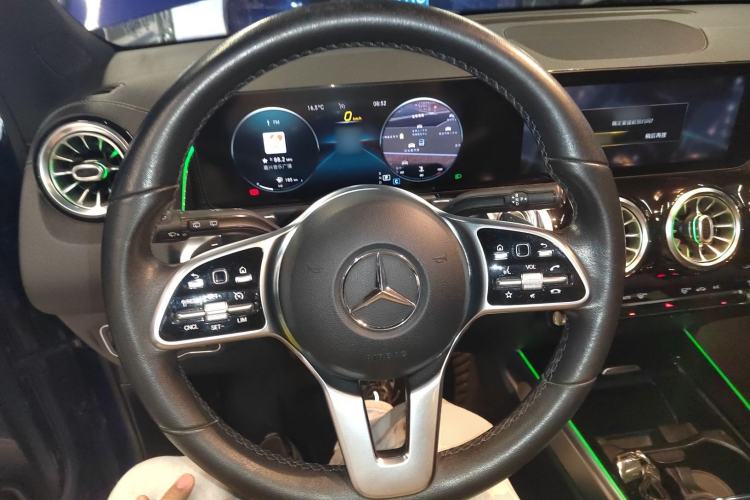 Used Mercedes-Benz GLB 2021 GLB 200 Fashion Model Steering Wheel
