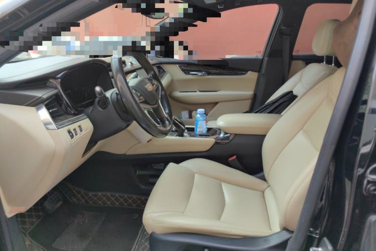 Used Cadillac XT5 2016 25T Tech Edition Left Front Seat