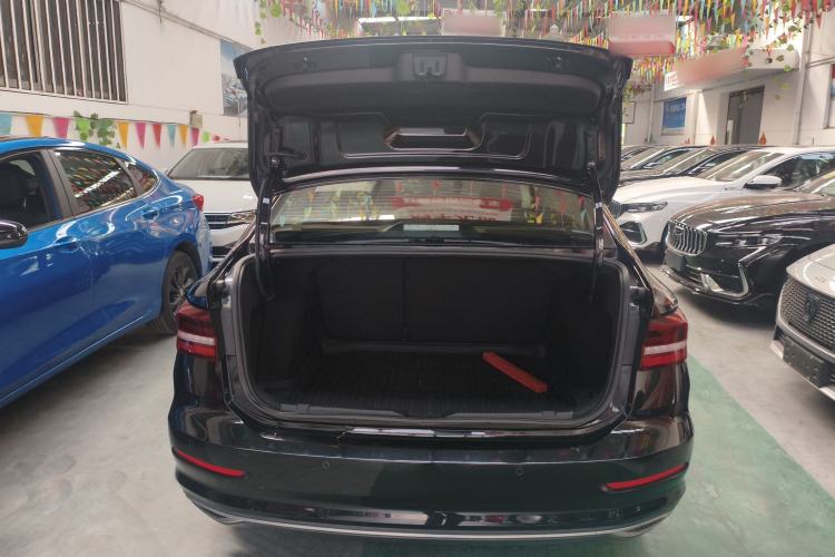 Used Volkswagen Lavida 2022 280TSI DSG Comfort Edition Trunk