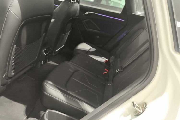 Used Audi Q3 2024 40 TFSI Fashion Dynamic Model
