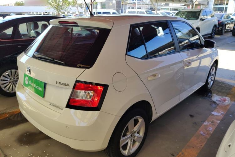 Used Skoda Fabia 2016 1.4L Automatic Car Enjoy Edition Rear Right 45 Deg