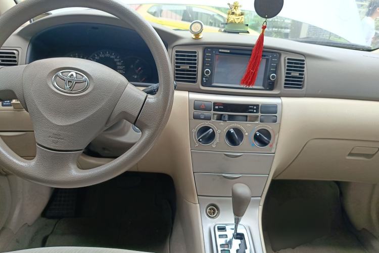 Used Toyota Corolla EX 2011 1.6L Automatic Classic Edition Center Console