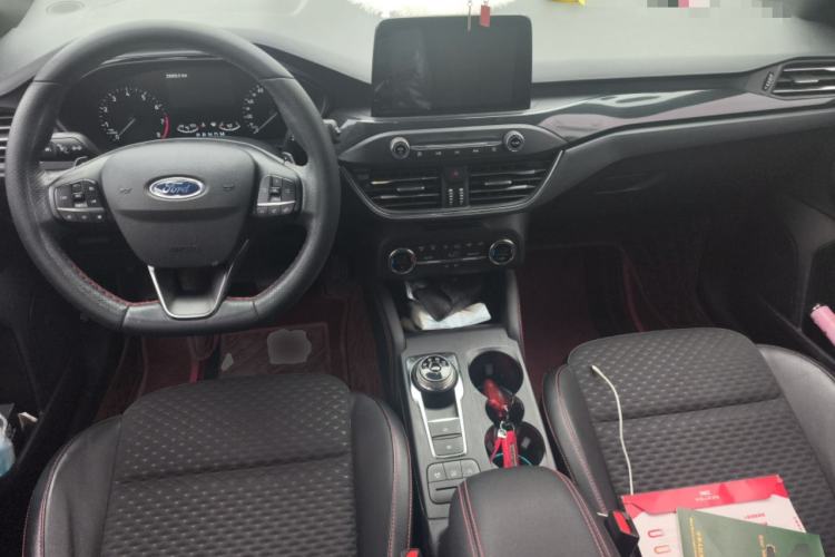 Used Ford Focus 2020 Hatchback EcoBoost 180 Automatic ST Line Center Console