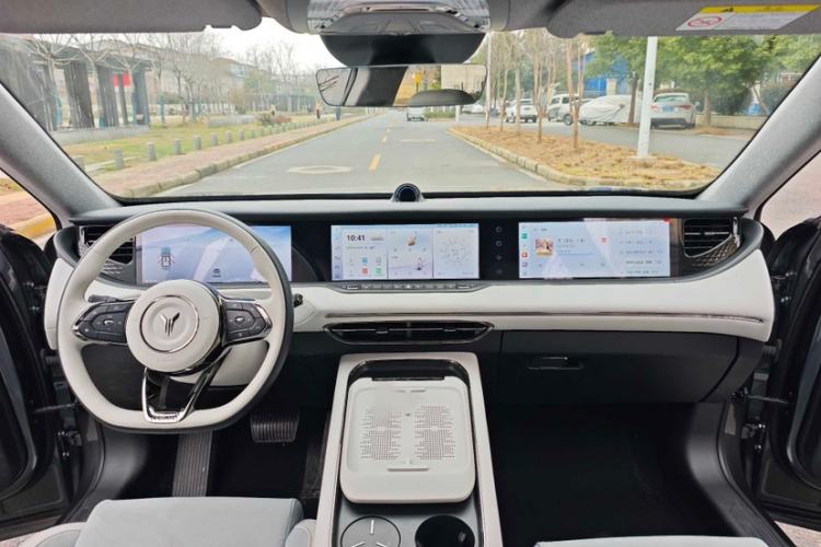 Used VOYAH FREE 2025 318 318 km Rear-Drive Touring Edition Interior 2