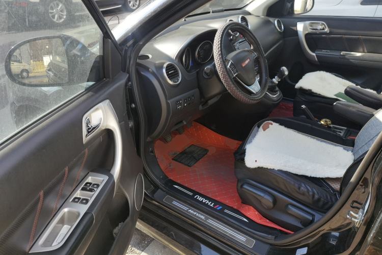 Used Haval H6 2014 Upgraded Model 1.5T Manual Two-Wheel Drive Elite Version Driver Seat