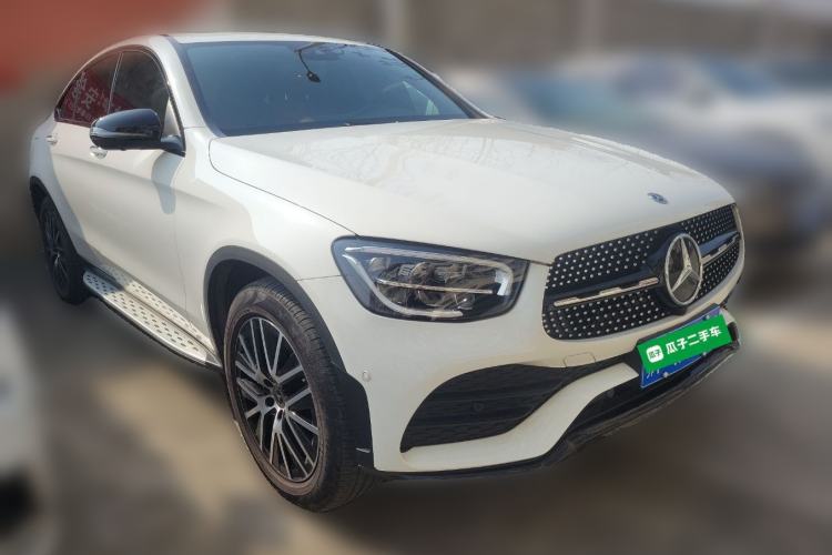 Used Mercedes-Benz GLC Coupe 2022 Refreshed GLC 300 4MATIC Coupe SUV Front Right 45 Deg