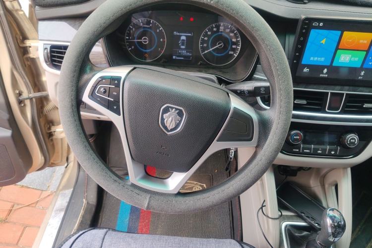Used Foton Jiatu im6 2017 1.5L Zhiyue Model Steering Wheel