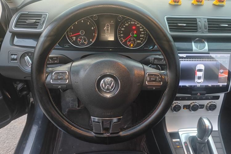 Used Volkswagen Magotan 2012 1.8TSI Luxury Model Steering Wheel