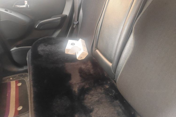 Used Hyundai ix35 2013 2.0L Automatic Two-Wheel Drive Smart GLS China IV Standard