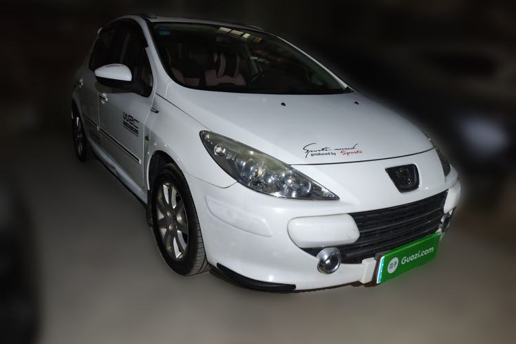 Used Peugeot 307 2013 Hatchback 1.6L Manual Comfort Edition Front Right 45 Deg