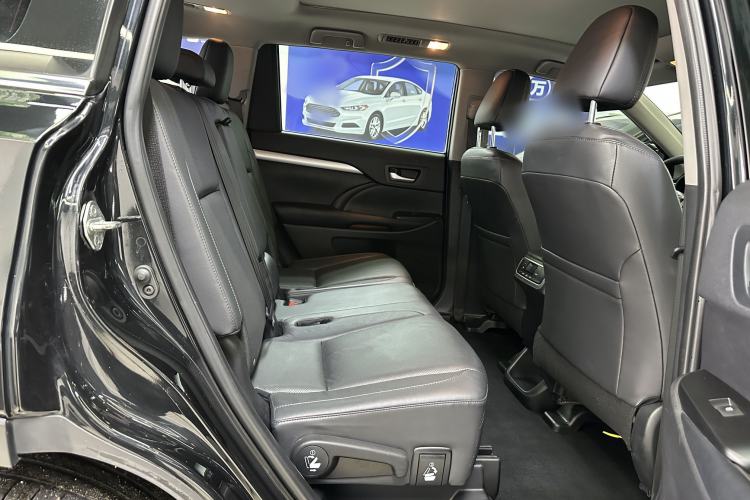 Used Toyota Highlander 2018 2.0T Four-Wheel Drive Prestige Version 7 Seats China VI Standard
