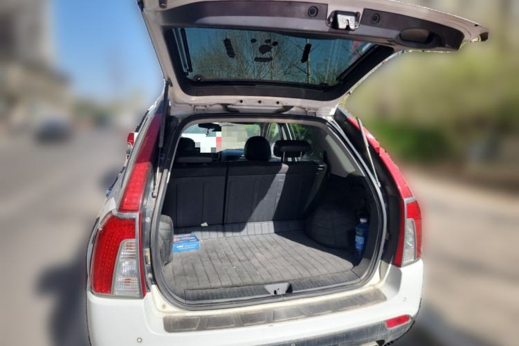 Used Kia Sportage 2013 2.0L Manual Two-Wheel Drive GLS Trunk