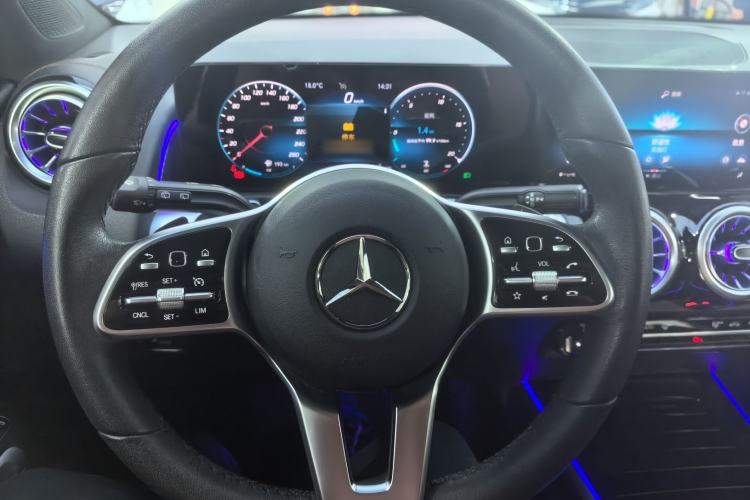 Used Mercedes-Benz GLB 2021 GLB 200 Dynamic Edition Steering Wheel