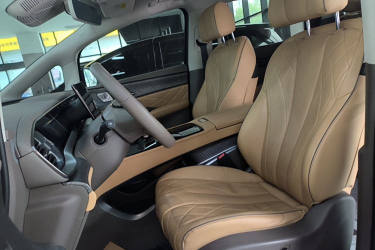 Used Denza D9 2024 DM-i 1050 Luxury Model Left Front Seat