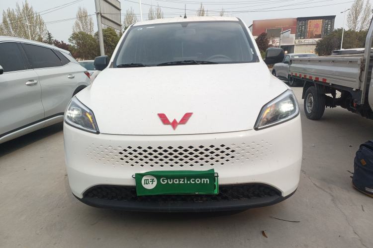 Used Wuling Hongguang New Energy 2025 Extended-Range Hybrid 50 km Standard Version Front