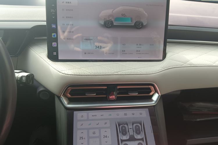 Used Wey Latte DHT-PHEV 2022 1.5T Two-Wheel-Drive Extra-Large Version
