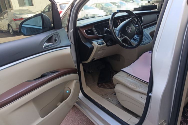 Used Buick GL8 2014 3.0L GT Luxury Business Haoya Edition
