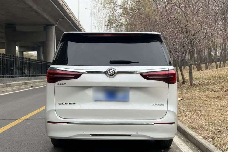 Used Buick GL8 2022 ES Landtrek 653T Luxury Edition