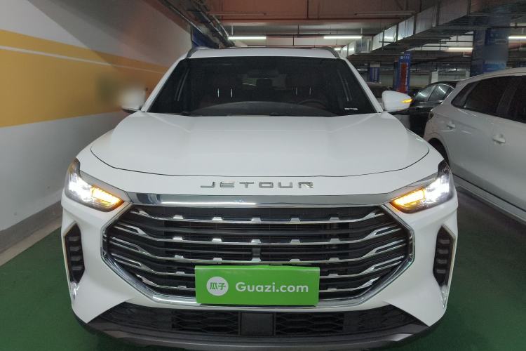 Used JETOUR X70 PLUS 2023 1.5T DCT Ziqiang PRO 7-Seater Front