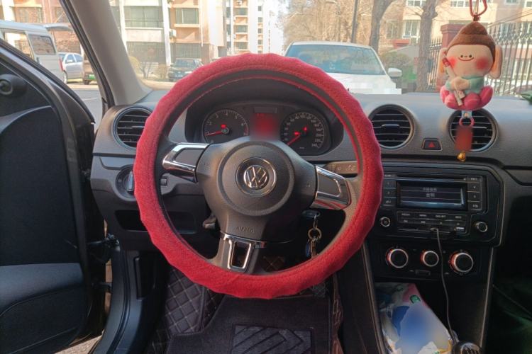 Used Volkswagen Jetta 2015 1.4L Manual Fashion Model