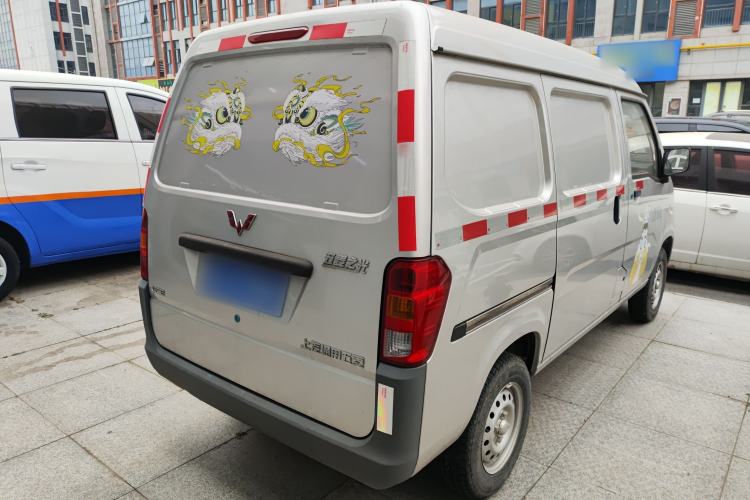 Used Wuling Zhiguang 2023 1.5L Utility Version with Enclosed Windows 2 Seats