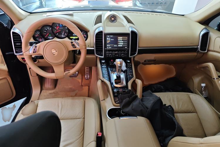 Used Porsche Cayenne 2011 Cayenne 3.0T Center Console