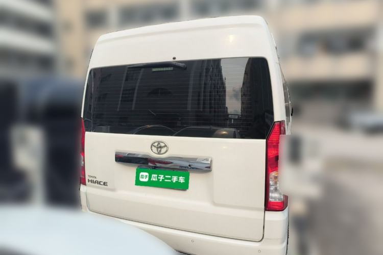 Used Toyota HIACE  Rear