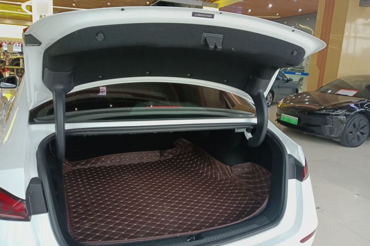 Used Roewe D7 2025 EV 510km Rear-Drive Navigation Edition Trunk